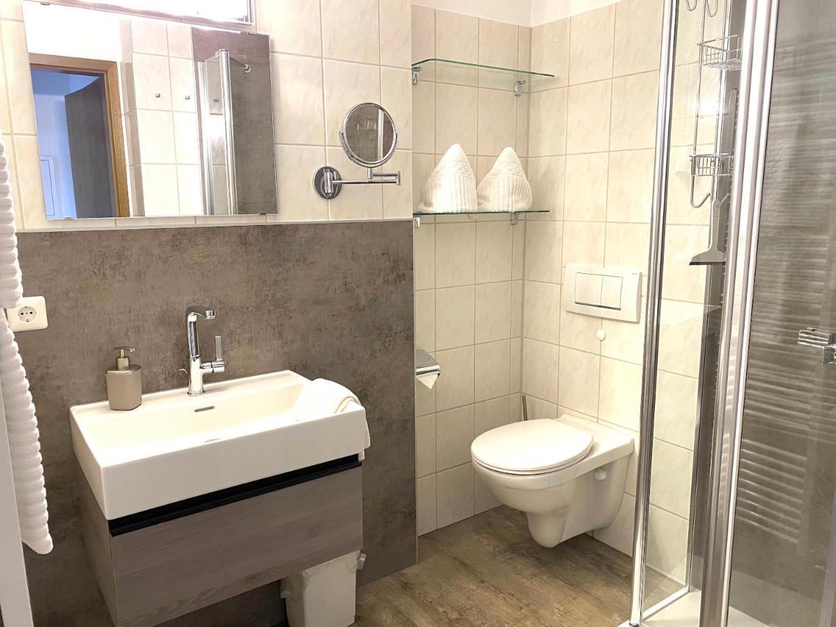 Gasthof-Ferienwohnung Zur Zweere Виллинген Экстерьер фото