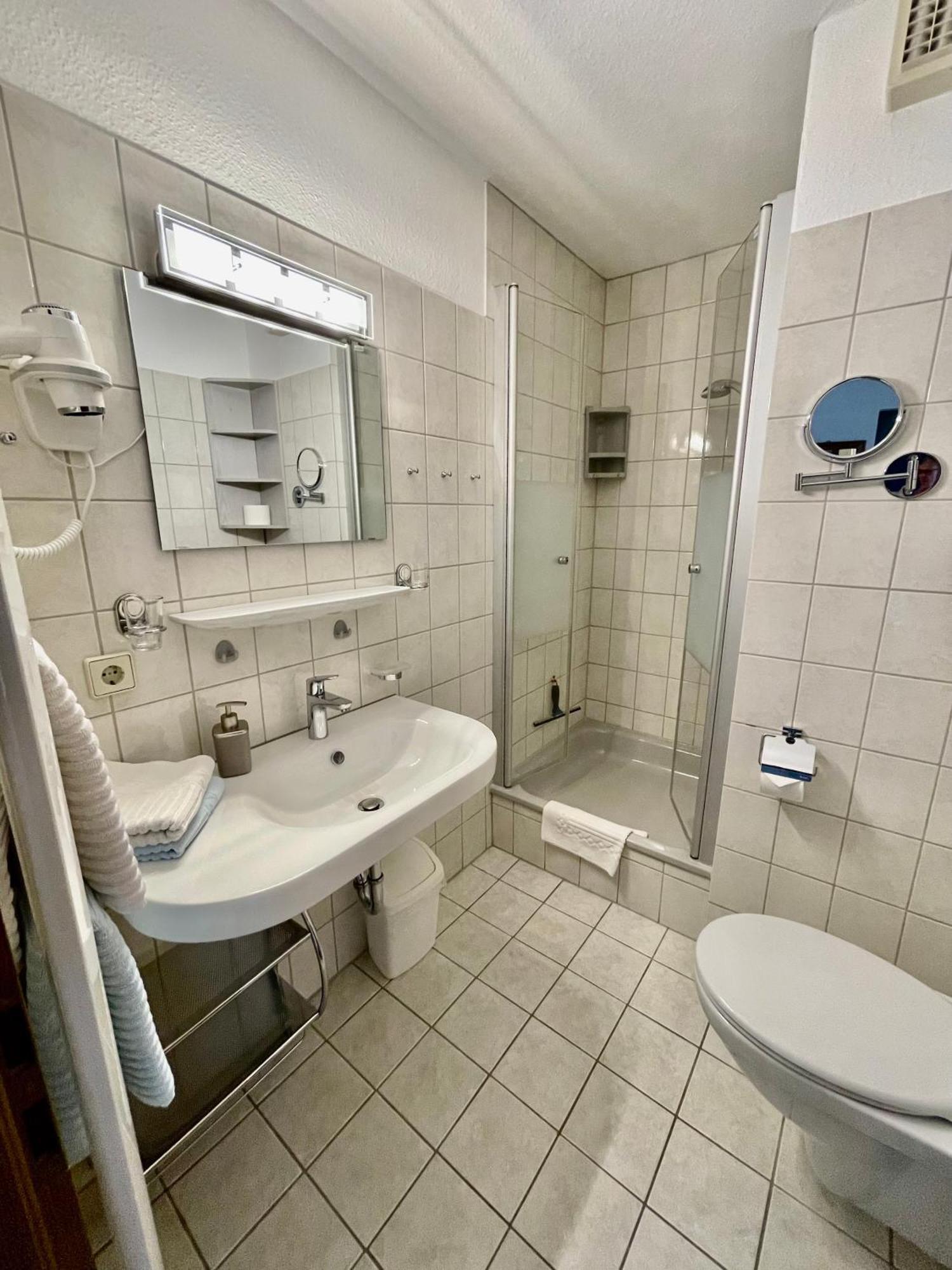 Gasthof-Ferienwohnung Zur Zweere Виллинген Экстерьер фото