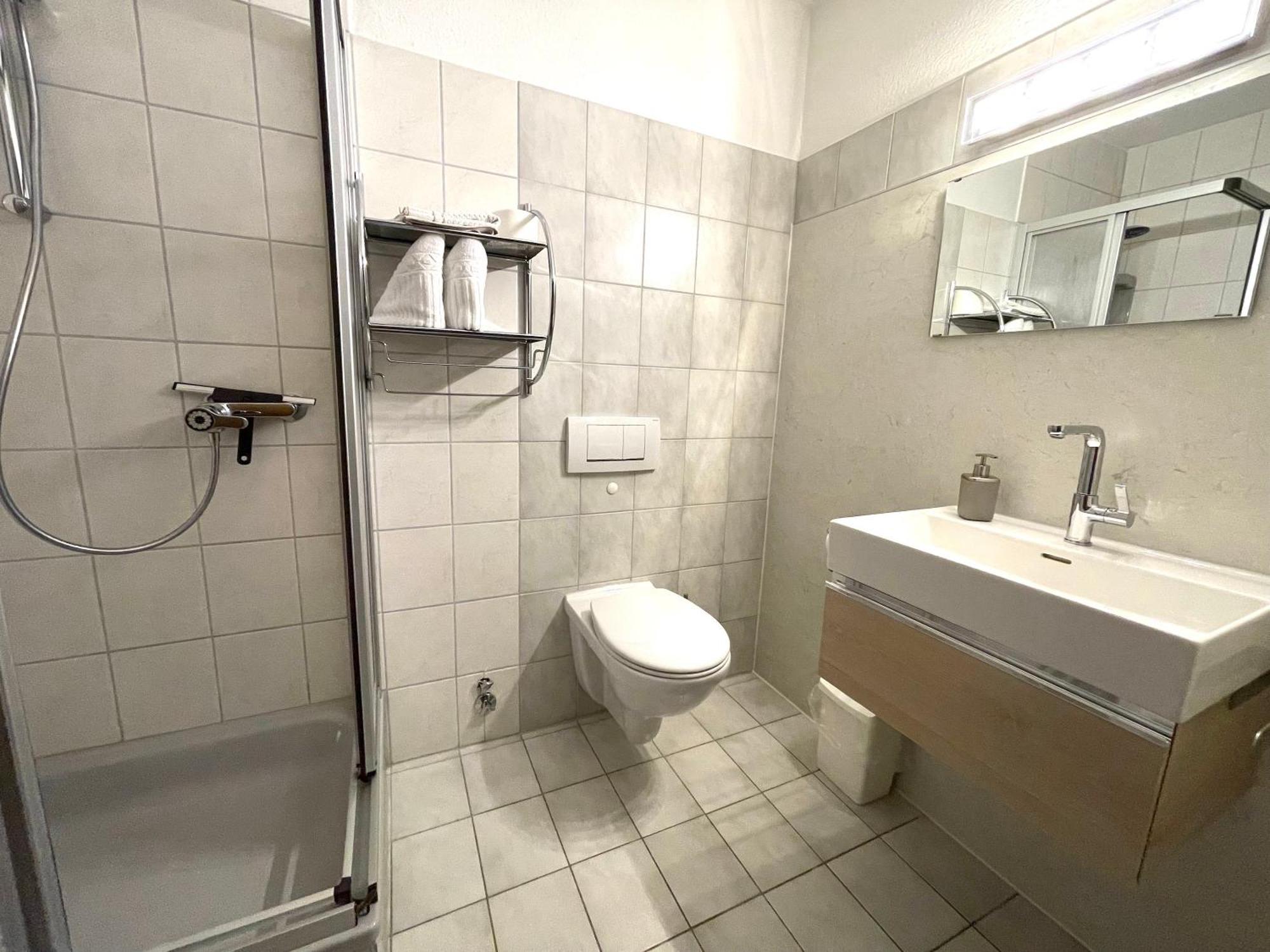 Gasthof-Ferienwohnung Zur Zweere Виллинген Экстерьер фото