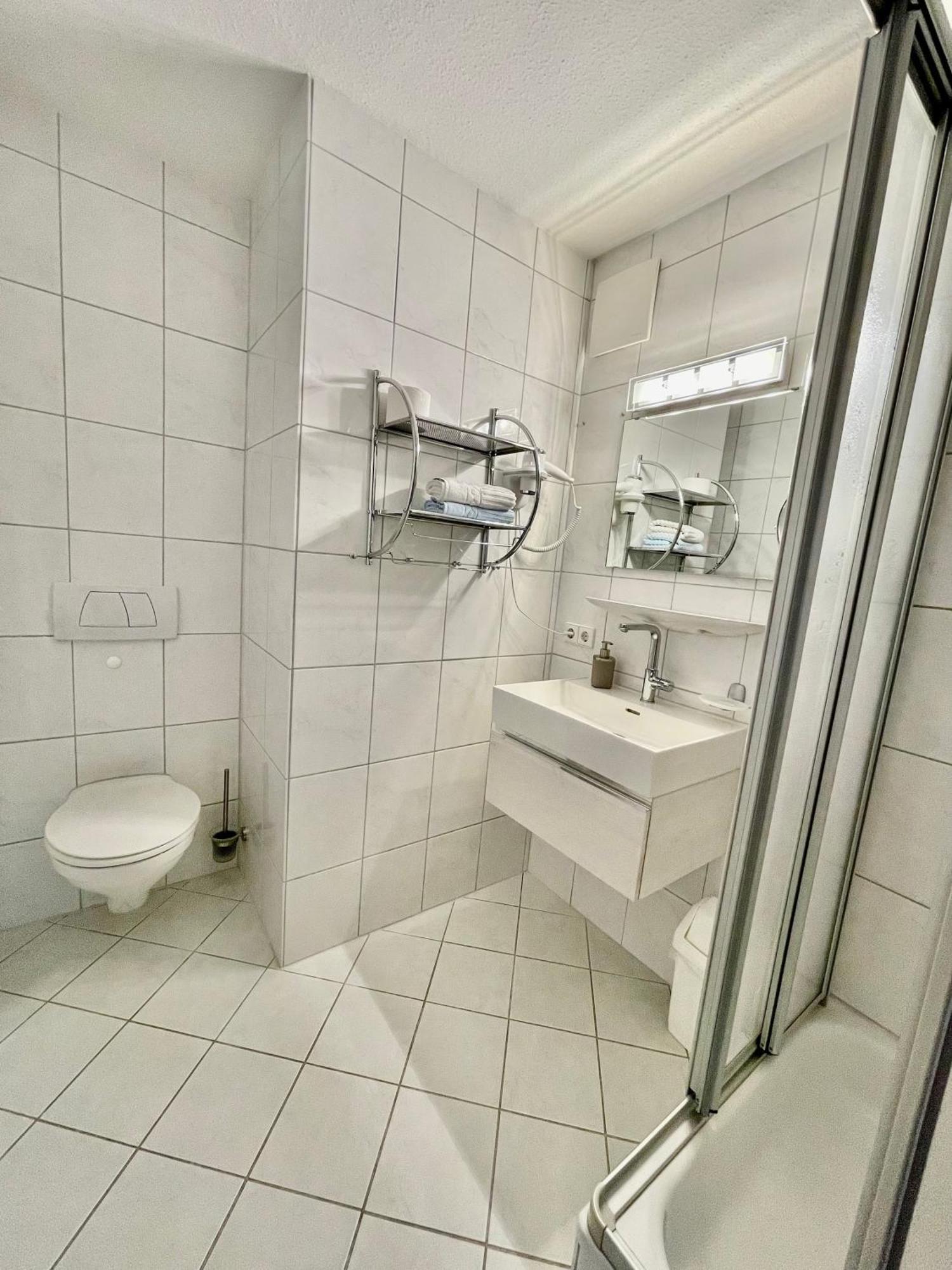 Gasthof-Ferienwohnung Zur Zweere Виллинген Экстерьер фото
